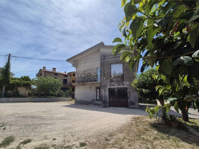Villetta indipendente in vendita di 199 m² in Contrada Coste, 16