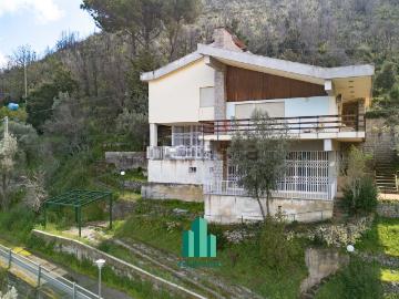 Villetta indipendente in vendita di 2000 m² in Via Crisafulli Gioacchino