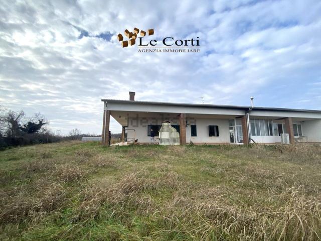 Villetta indipendente in vendita di 200 m²