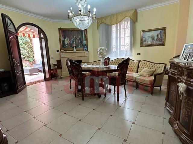 Villetta indipendente in vendita di 200 m²