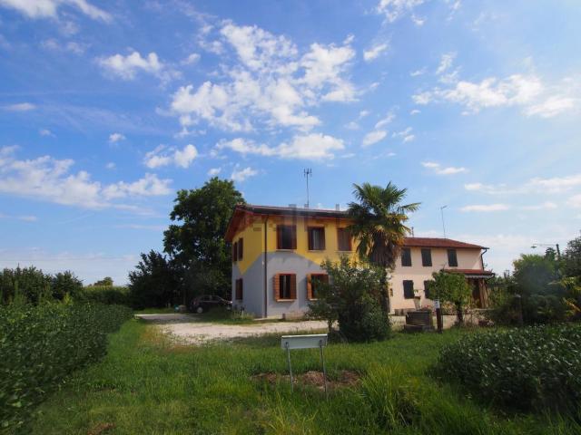 Villetta indipendente in vendita di 200 m²