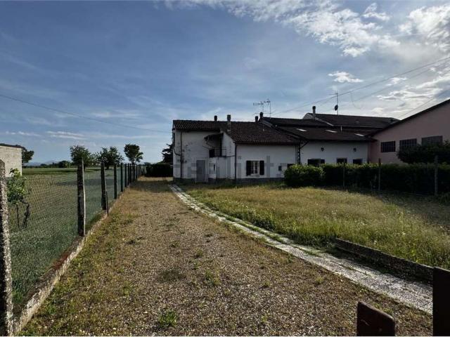 Villetta indipendente in vendita di 200 m²