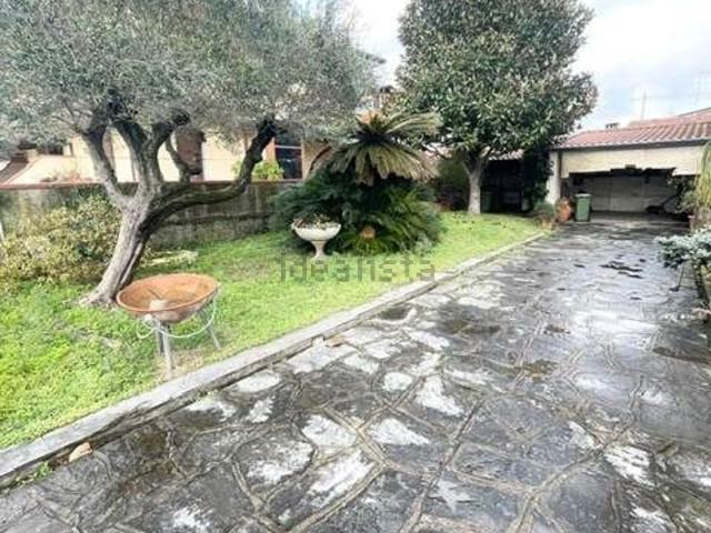 Villetta indipendente in vendita di 200 m²