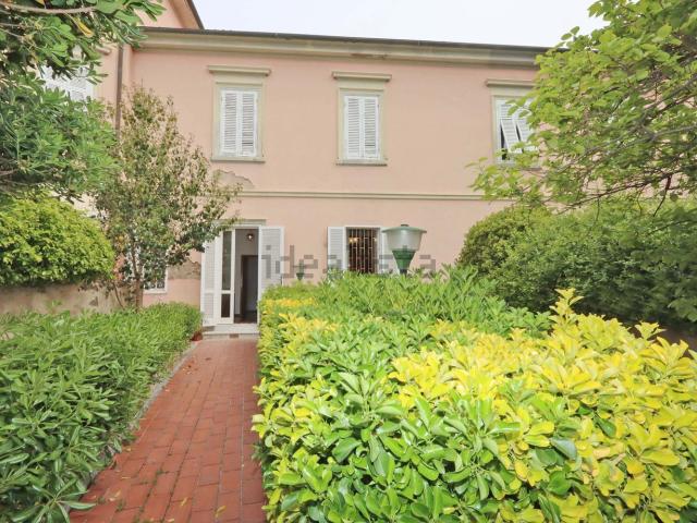 Villetta indipendente in vendita di 200 m²