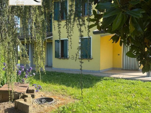 Villetta indipendente in vendita di 200 m²