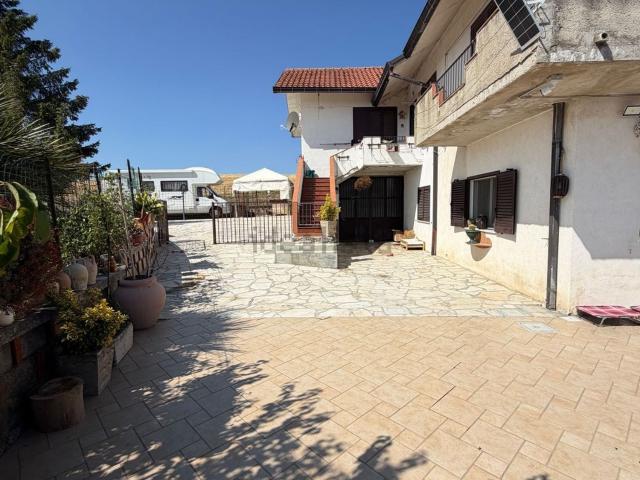 Villetta indipendente in vendita di 200 m²