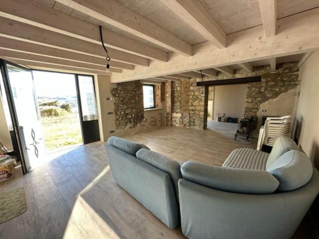 Villetta indipendente in vendita di 200 m²