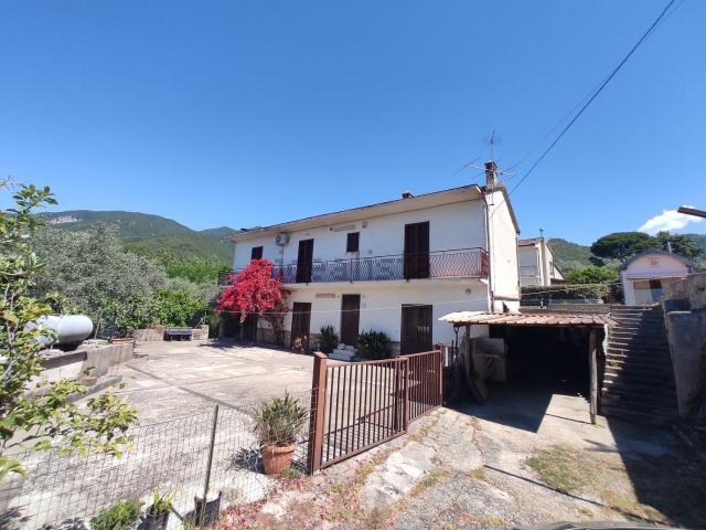 Villetta indipendente in vendita di 200 m²
