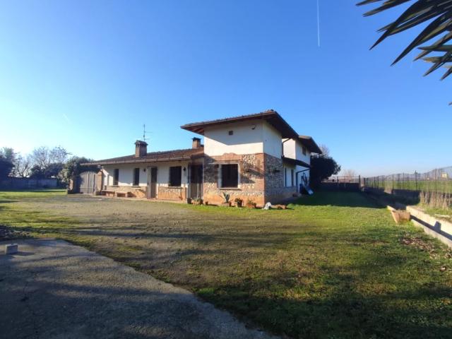 Villetta indipendente in vendita di 200 m²