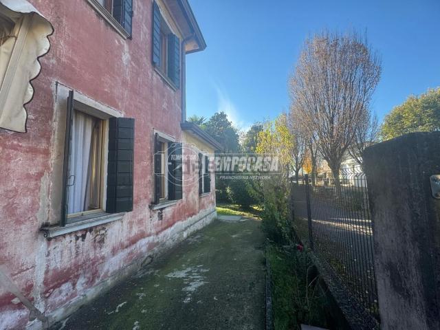 Villetta indipendente in vendita di 200 m²