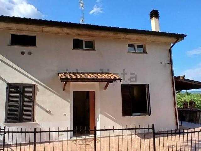 Villetta indipendente in vendita di 200 m²
