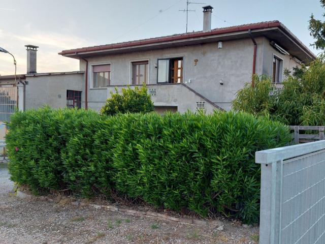 Villetta indipendente in vendita di 200 m²
