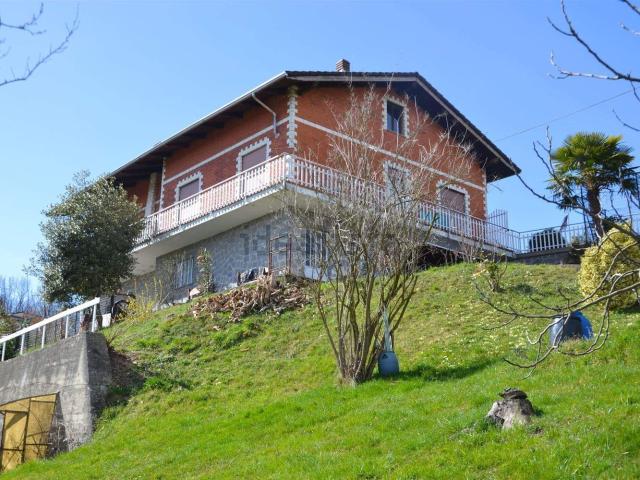 Villetta indipendente in vendita di 200 m² in Via Colorei, 108