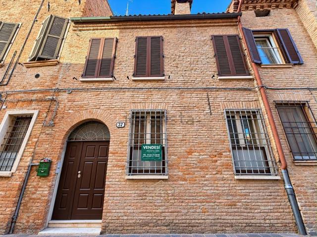Villetta indipendente in vendita di 200 m² in Via Coperta