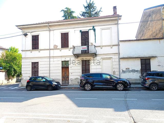 Villetta indipendente in vendita di 200 m² in Via Coralli, 32