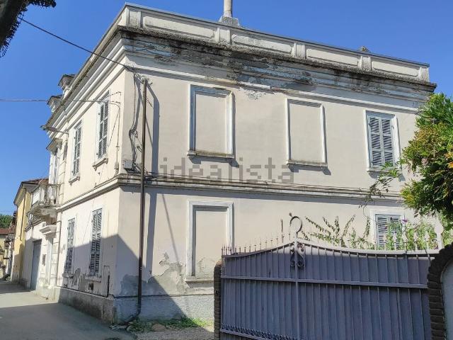 Villetta indipendente in vendita di 200 m² in Via Cavalchini, 38