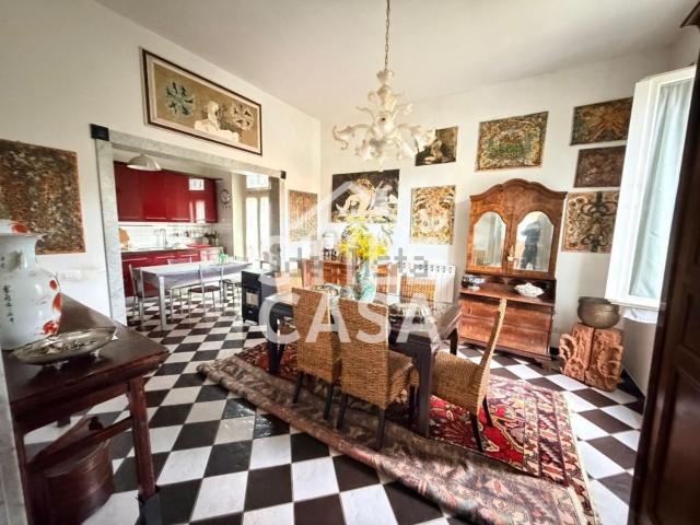 Villetta indipendente in vendita di 200 m² in Via Cavour