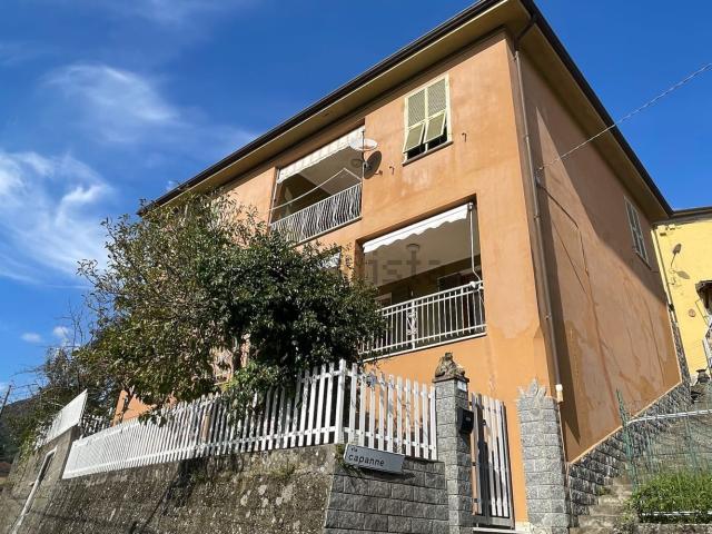 Villetta indipendente in vendita di 200 m² in Via Capanne, 1