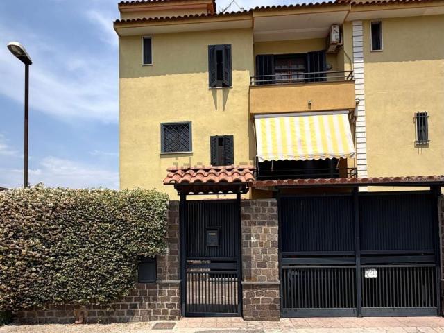 Villetta indipendente in vendita di 200 m² in Via Casacelle