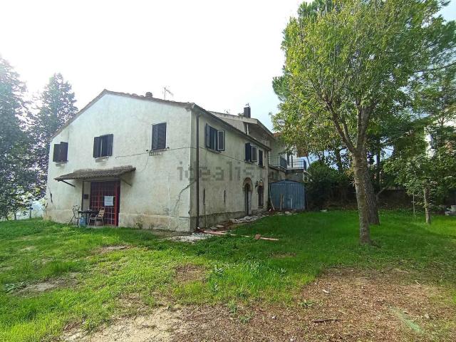 Villetta indipendente in vendita di 200 m² in Via Casiccio