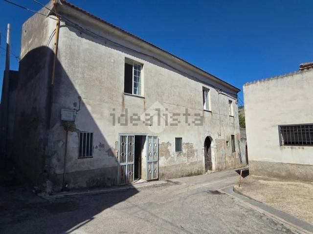 Villetta indipendente in vendita di 200 m² in Via Castello
