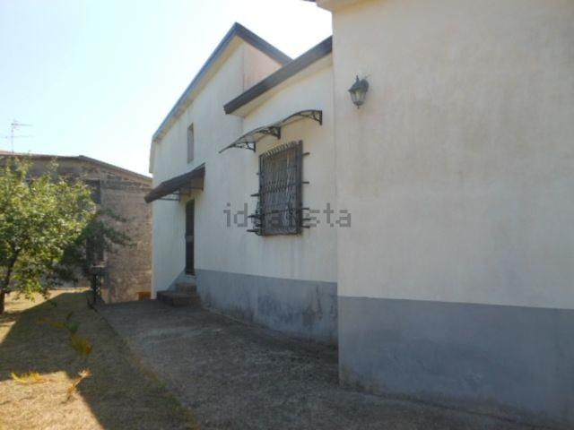 Villetta indipendente in vendita di 200 m² in Via Ceprani