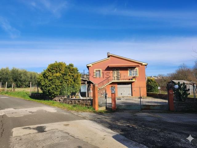 Villetta indipendente in vendita di 200 m² in Via Cerere Navicella