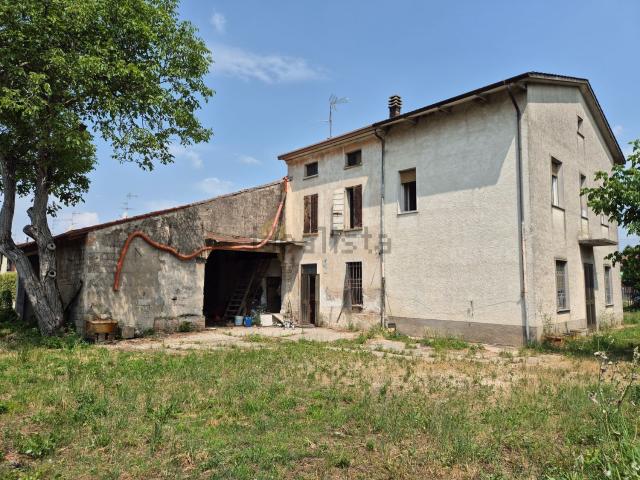 Villetta indipendente in vendita di 200 m² in Via Cerri