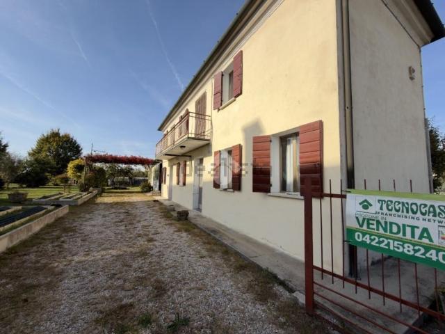 Villetta indipendente in vendita di 200 m² in Via Cucca, 1