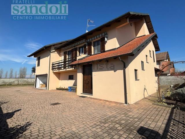 Villetta indipendente in vendita di 200 m² in Via Cugnolio, 3