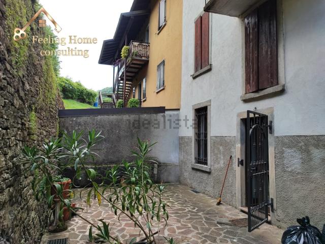 Villetta indipendente in vendita di 200 m² in Via A. Stoppani, 110
