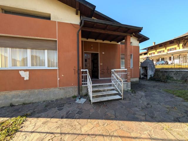 Villetta indipendente in vendita di 200 m² in Via Angelo Passerini, 23
