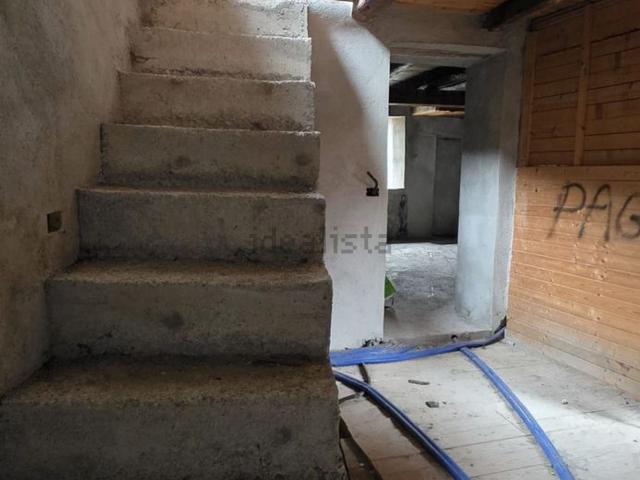 Villetta indipendente in vendita di 200 m² in Via Anna Maria Ponzinibio