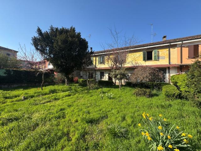 Villetta indipendente in vendita di 200 m² in Via Alfredo Bertesi, 19