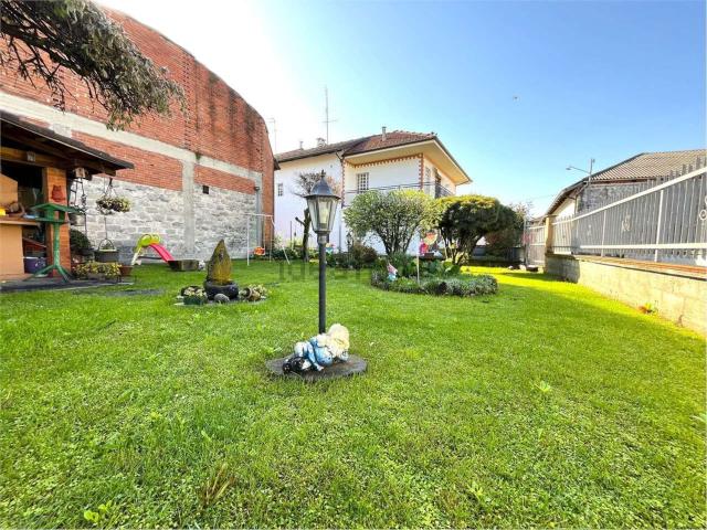Villetta indipendente in vendita di 200 m² in Via alle Verne