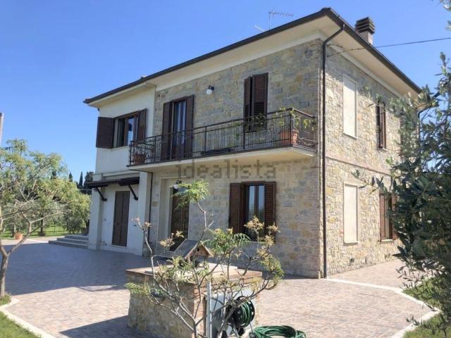 Villetta indipendente in vendita di 200 m² in Via Belveduto