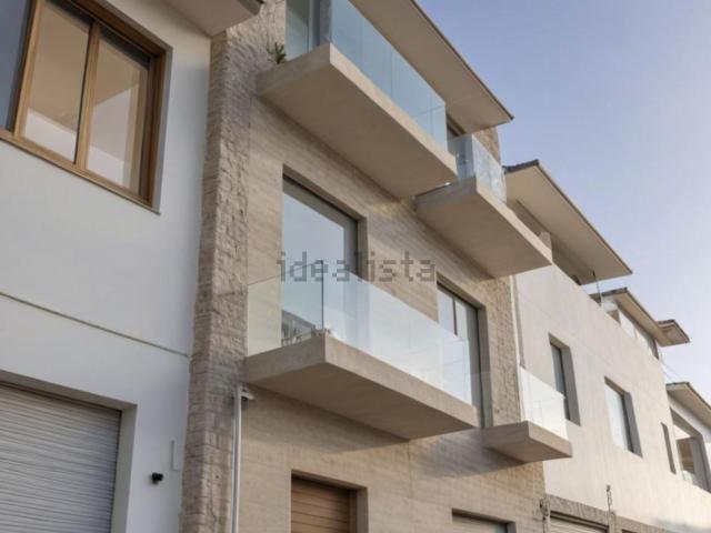 Villetta indipendente in vendita di 200 m² in Via G. Verdi