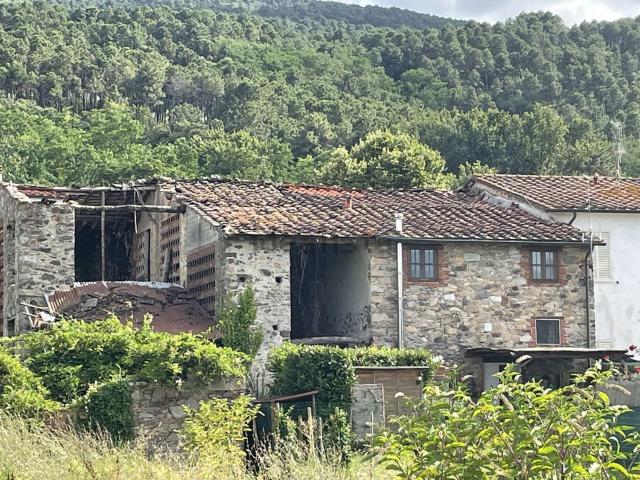 Villetta indipendente in vendita di 200 m² in Via G. Giusti, 98