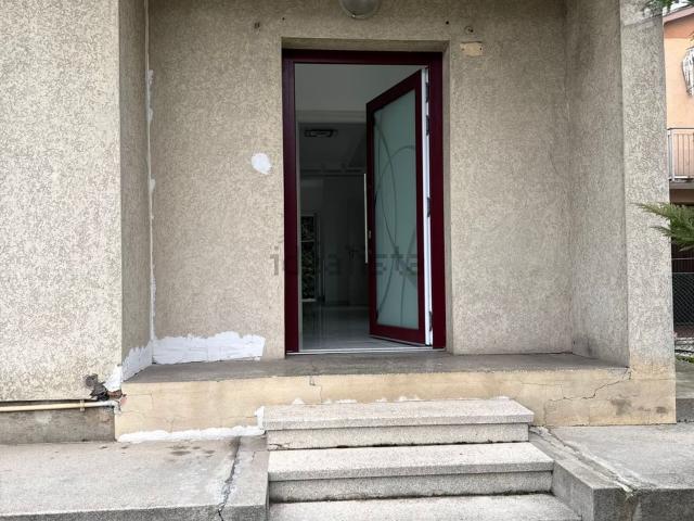 Villetta indipendente in vendita di 200 m² in Via Giuseppe Parini