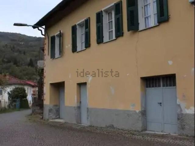 Villetta indipendente in vendita di 200 m² in Via Giacomo Pesce