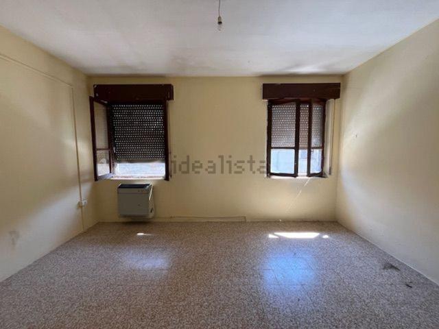 Villetta indipendente in vendita di 200 m² in Via Giovanni Pascoli