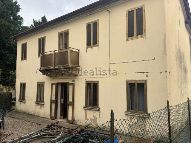 Villetta indipendente in vendita di 200 m² in Via Guglielmo Marconi