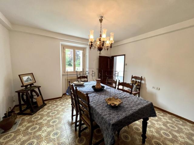 Villetta indipendente in vendita di 200 m² in Via Guglielmo Marconi