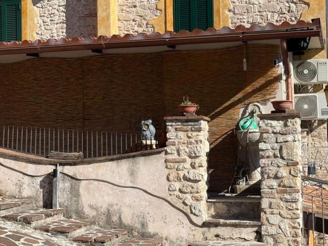 Villetta indipendente in vendita di 200 m² in Via d