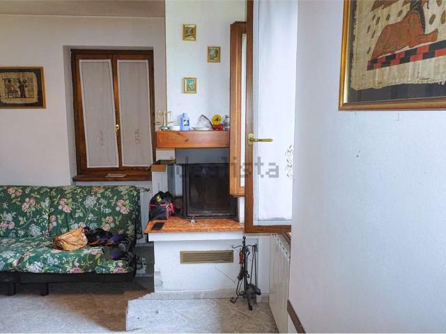 Villetta indipendente in vendita di 200 m² in Via Domodossola, 57