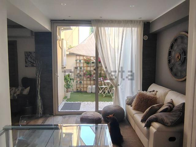 Villetta indipendente in vendita di 200 m² in Via de Caro