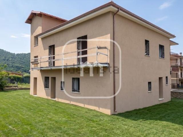 Villetta indipendente in vendita di 200 m² in Via dei Ciocchi, 16