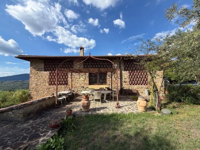 Villetta indipendente in vendita di 200 m² in Via del Bargellino