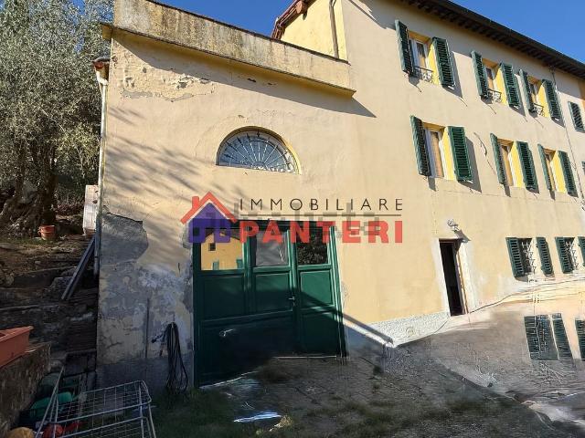 Villetta indipendente in vendita di 200 m² in Via del Fiume, 15