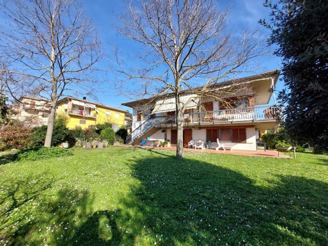 Villetta indipendente in vendita di 200 m² in Via del Saltecchio
